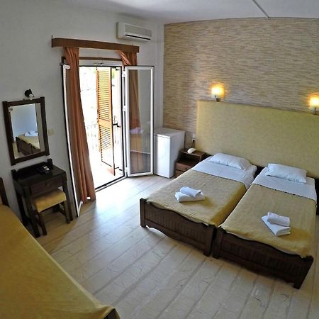 Tina Hotel Dassia  Buitenkant foto